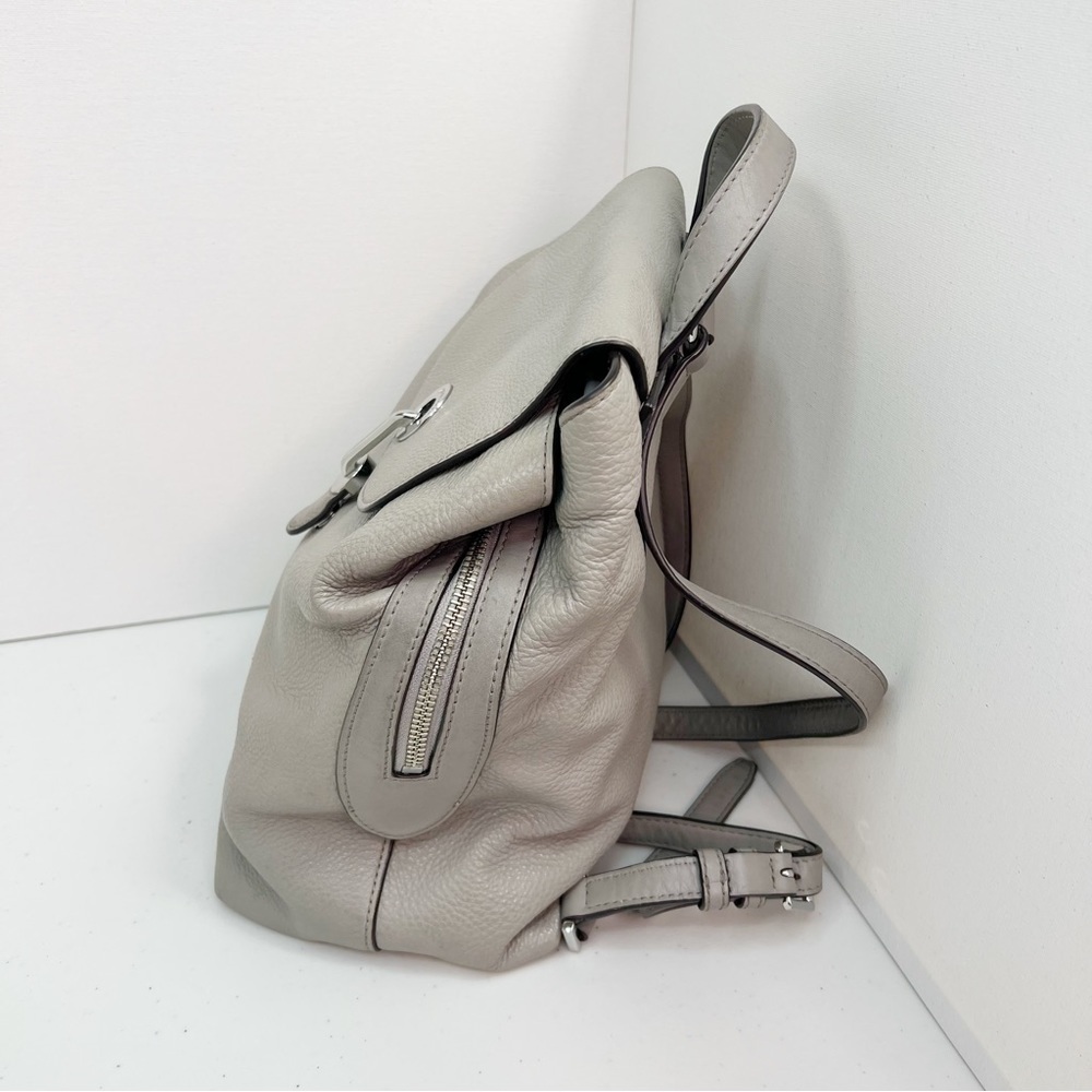 9- Michael Kors Grey Pebbled Leather Raven
Medium - Picture 5 of 11